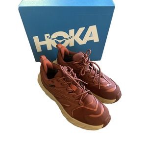 Hoka Anacapa Low GTX, Women's Size 7.5 B (Cherry Mahogany / Hot Sauce)